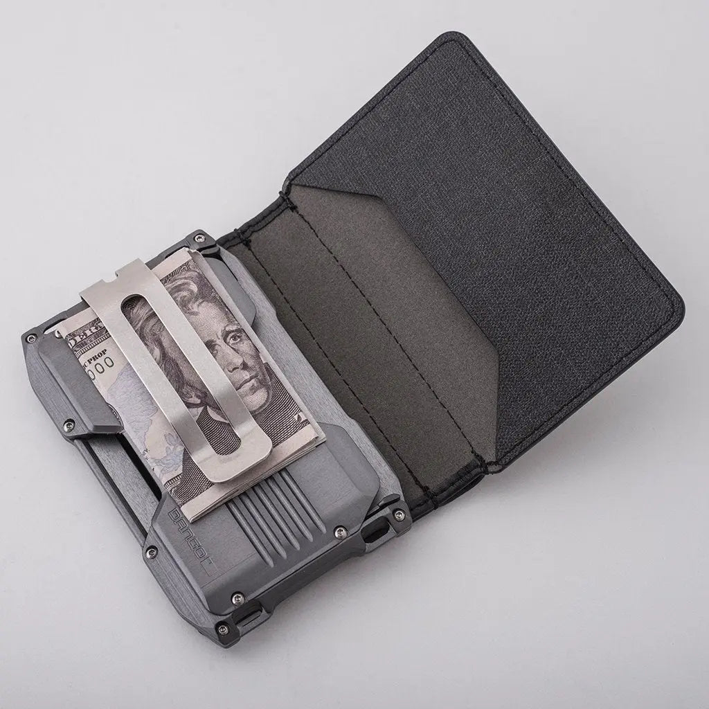 A10 Chassis Clip